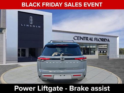 2024 Nissan Pathfinder SL 4WD