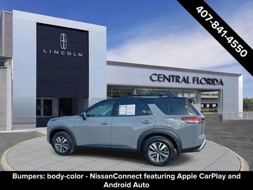 2024 Nissan Pathfinder SL 4WD