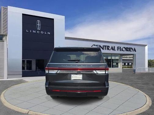 STARLIGHT GRAY METALLIC PC 2024 Lincoln Navigator RESERVE