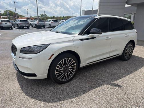 2022 Lincoln Corsair Grand Touring