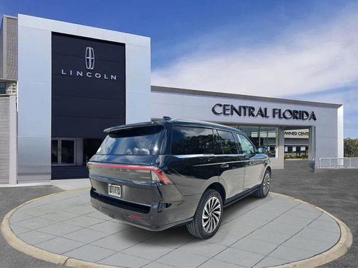 2025 Lincoln Navigator Black Label