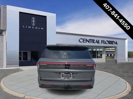 Chroma Caviar Dark Gray Metallic Clearcoat 2026 Lincoln Navigator Black Label