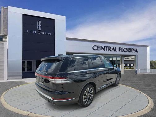 2025 Lincoln Aviator Premiere