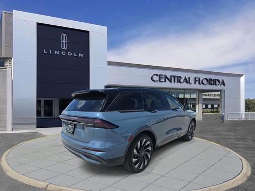 2025 Lincoln Nautilus Reserve