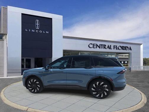 2025 Lincoln Nautilus Reserve
