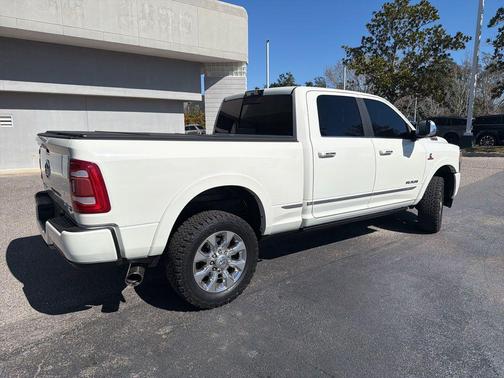2019 RAM 2500 Limited Crew Cab 4x4 6'4' Box