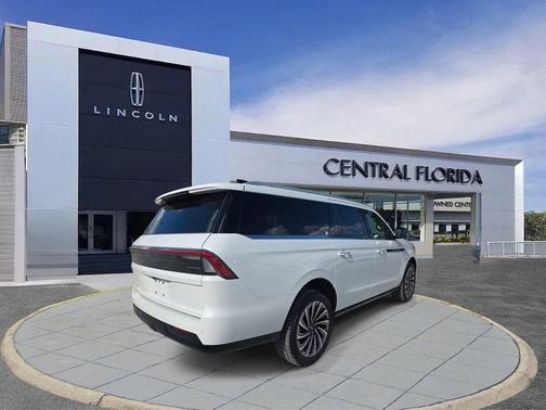 2025 Lincoln Navigator Black Label