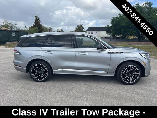 Silver Radiance Metallic Clearcoat 2023 Lincoln Aviator Black Label AWD