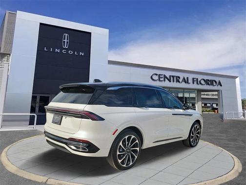 2025 Lincoln Nautilus Black Label