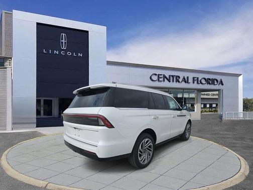 2025 Lincoln Navigator Reserve