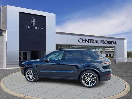 2023 Porsche Cayenne Platinum Edition