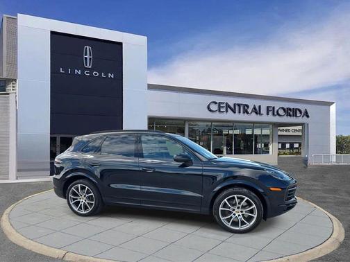 2023 Porsche Cayenne Platinum Edition