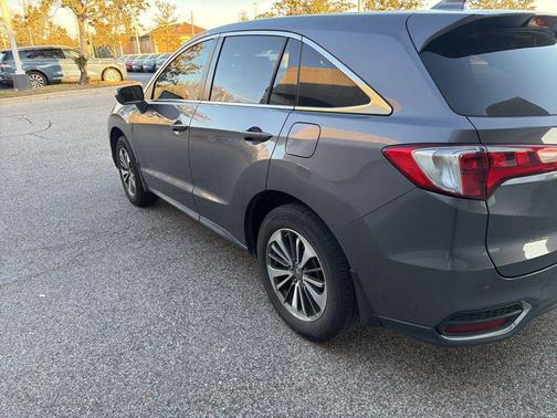 2017 Acura RDX Advance Package