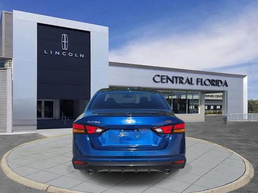 2024 Nissan Altima SR FWD