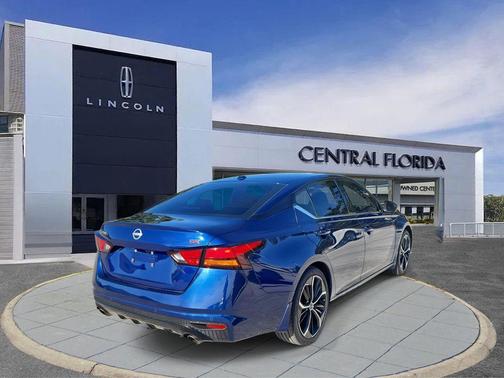 2024 Nissan Altima SR FWD