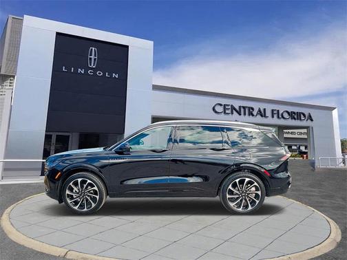 2025 Lincoln Nautilus Black Label