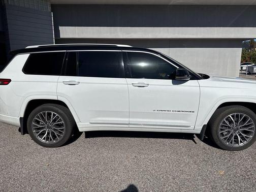 2021 Jeep Grand Cherokee L Summit Reserve