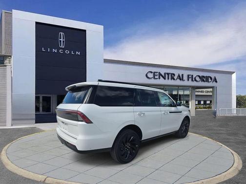 2025 Lincoln Navigator Reserve