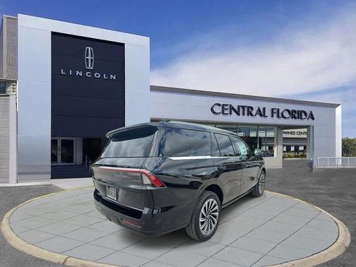 2025 Lincoln Navigator Black Label