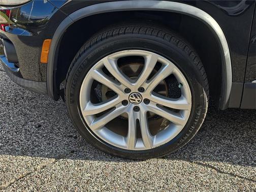 2012 Volkswagen Tiguan SEL
