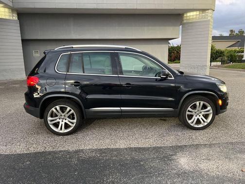 2012 Volkswagen Tiguan SEL