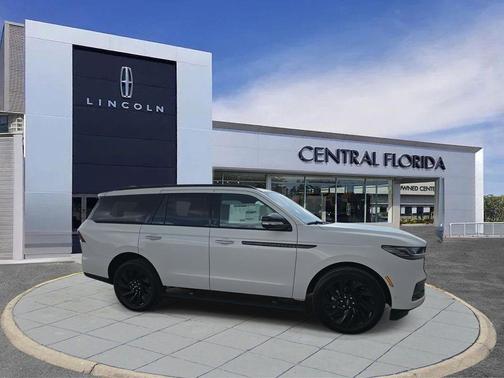 2025 Lincoln Navigator Reserve