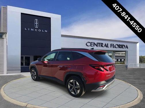 2025 Hyundai TUCSON SEL