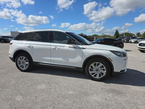 2022 Lincoln Corsair Standard