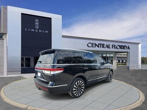 2023 Lincoln Navigator Black Label