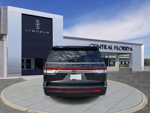 2023 Lincoln Navigator Black Label