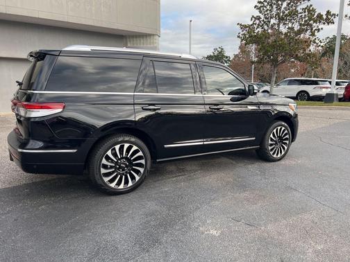 2023 Lincoln Navigator Black Label