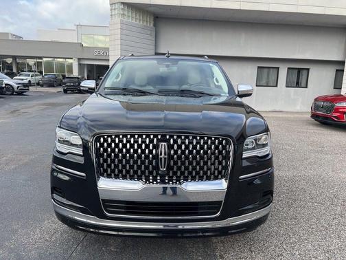 2023 Lincoln Navigator Black Label