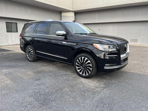 2023 Lincoln Navigator Black Label