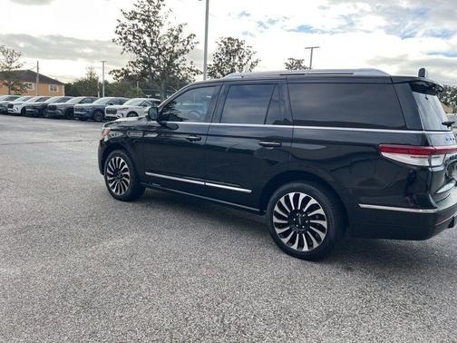 2023 Lincoln Navigator Black Label