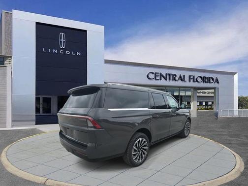 2025 Lincoln Navigator Black Label