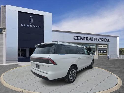 2025 Lincoln Navigator Reserve