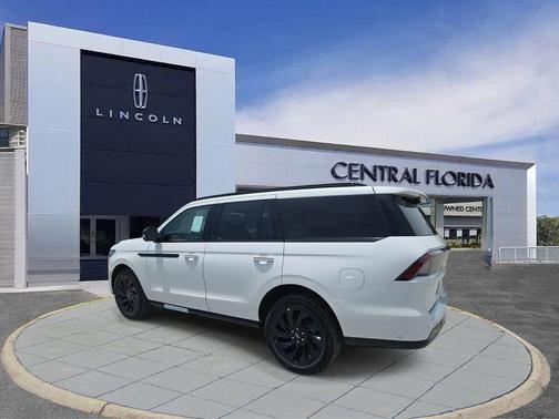 2025 Lincoln Navigator Reserve