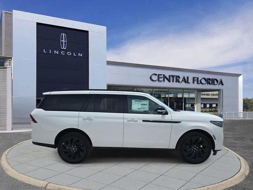 2025 Lincoln Navigator Reserve