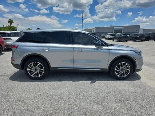 2022 Lincoln Corsair STANDARD