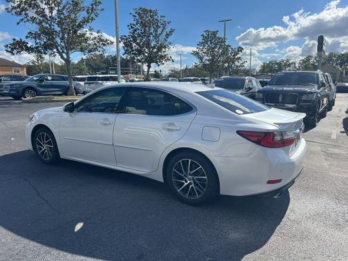 2016 Lexus ES 350 Base