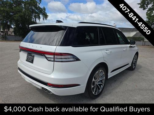 Pristine White Metallic Tri-Coat 2026 Lincoln Aviator Premiere