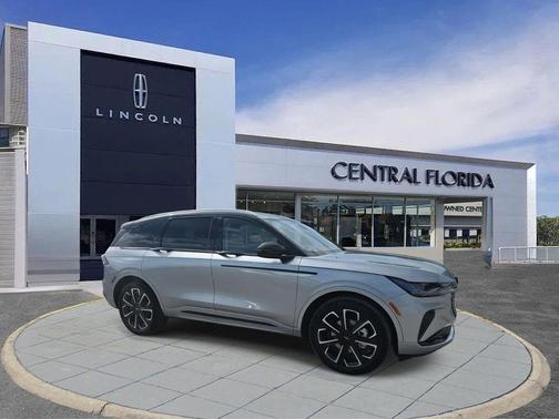 2025 Lincoln Nautilus Reserve