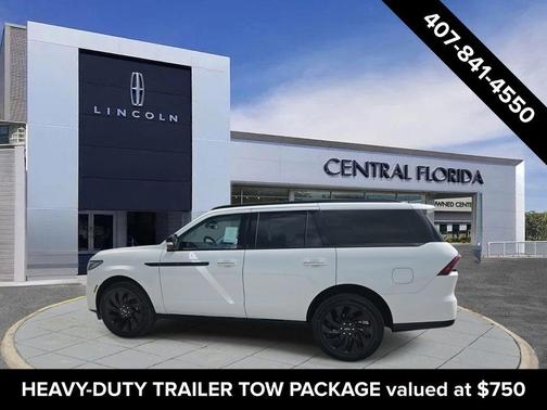 Pristine White Metallic Tri-Coat 2026 Lincoln Navigator Reserve
