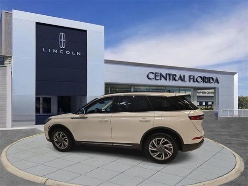 2025 Lincoln Corsair Premiere
