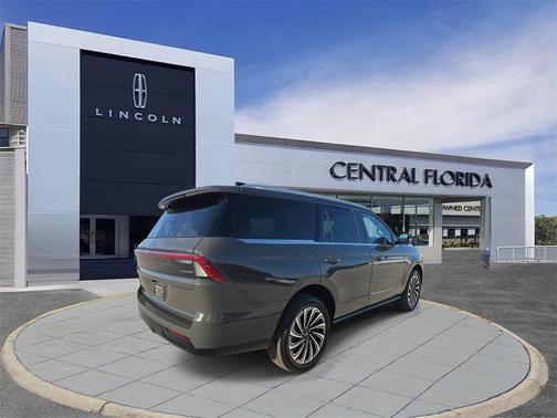2025 Lincoln Navigator Black Label
