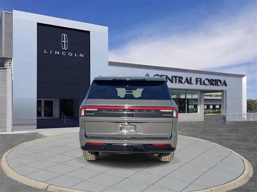 2025 Lincoln Navigator Black Label