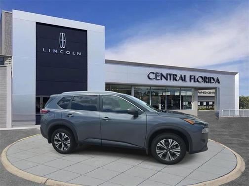 2022 Nissan Rogue SV