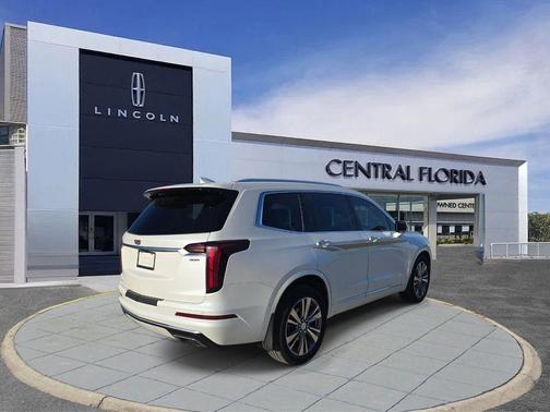 2022 Cadillac XT6 Premium Luxury AWD