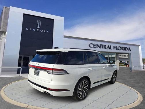 2025 Lincoln Aviator Black Label AWD