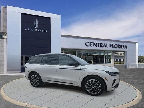 2025 Lincoln Nautilus Reserve